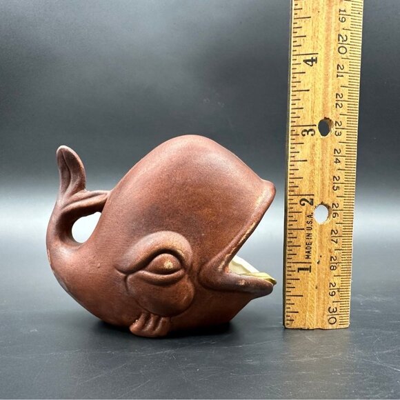 Vintage Ashtray Whale Trinket Dish Florida Souvenir Brown Gold Fish Kitschy - Picture 10 of 10